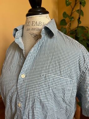 Perry Ellis Blue and White Gingham Short-Sleeve Button-Down Shirt Men’s Medium
